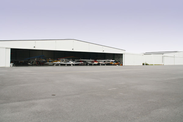 Hangar ULM 02